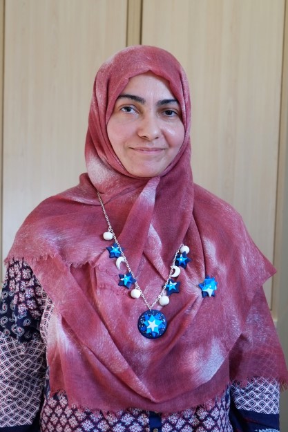 participant wearing her jewellery collection